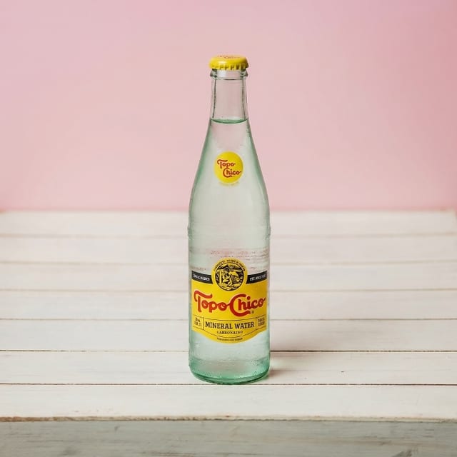 Topo Chico (12 oz).