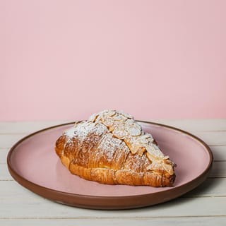 Toasted Almond Cardamom (Future Day Pickup)